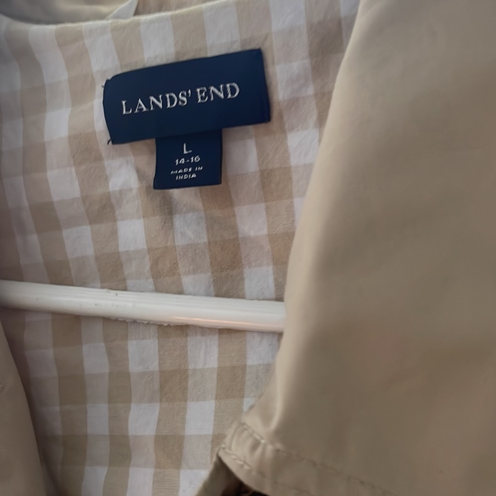 Lands End - Picture 2 of 6